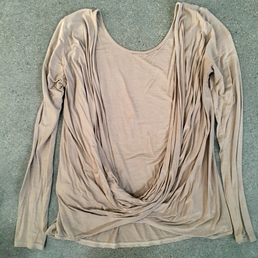 Long-sleeve Backless Shirt